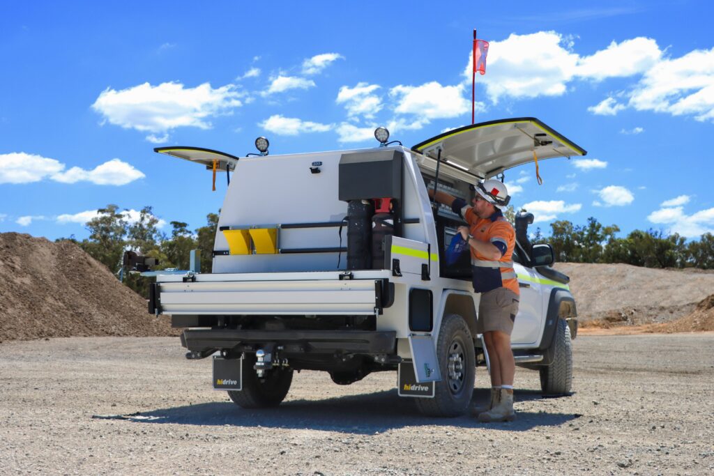 Super Duty ute Hidrive service body mining