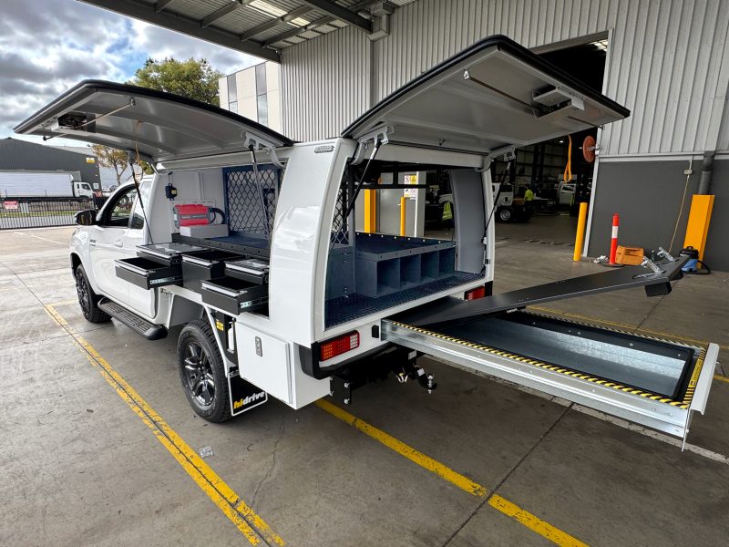 Cohen & Associates Surveryor Ute - Full Canopy